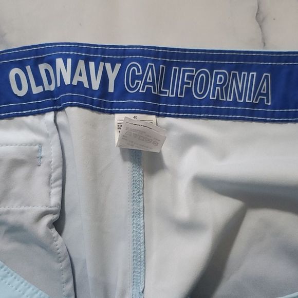 Printed Old Navy Board Shorts - Picture 3 of 4